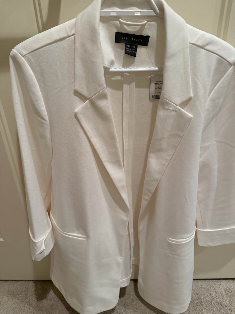 White Blazer women's / suit jacket with lapels BNWT - Picture 5 of 5